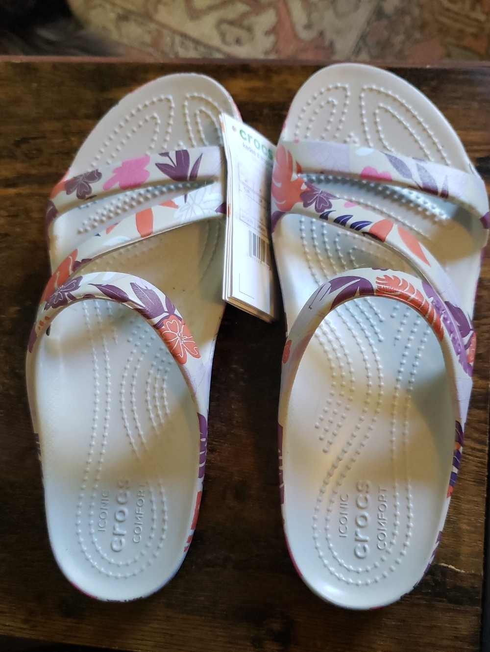 Crocs Kadee II Tropical Sandals Tropical Floral Colorway Size W7 - Picture 8 of 10